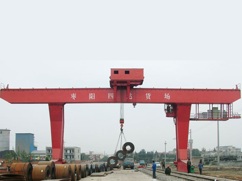 L型門式起重機(jī)
